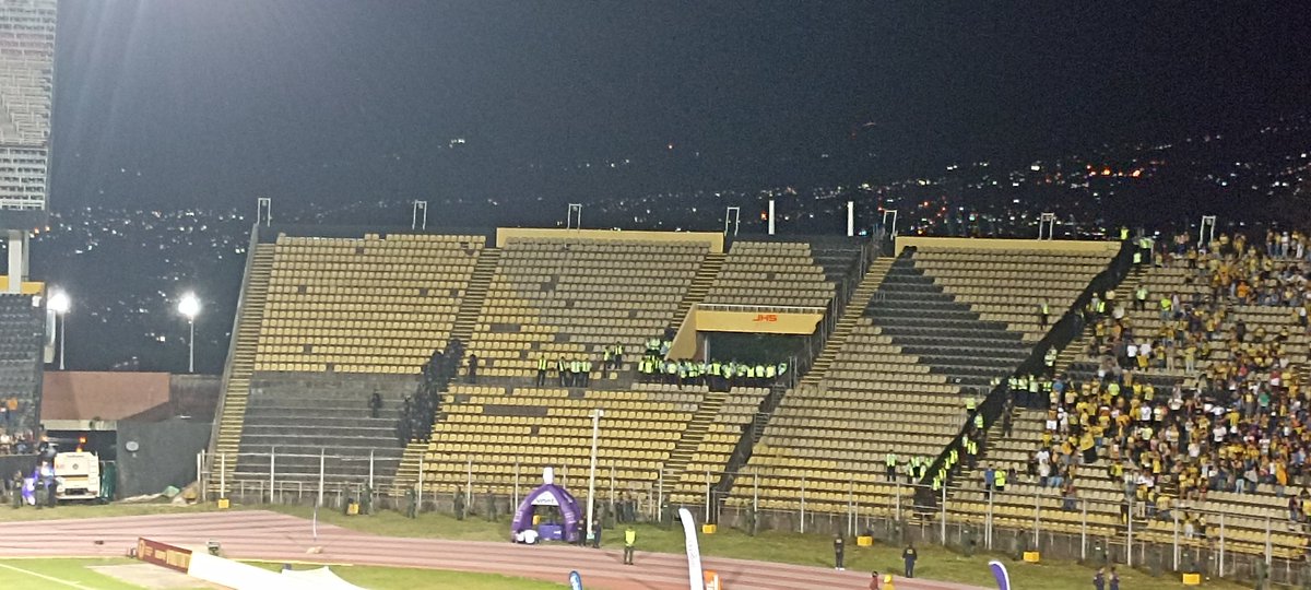 solotachira74's tweet image. Después se molestan porque les llaman marginales, recordemos que vienen de los barrios más sucios de Caracas la cuna del Chavismo marginal.