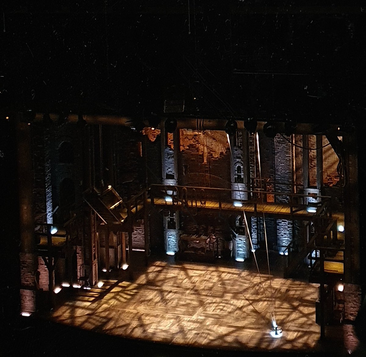 crainforme's tweet photo. teach me how to say goodbye 😕 #HamiltonPH https://t.co/BXyVxsI23k