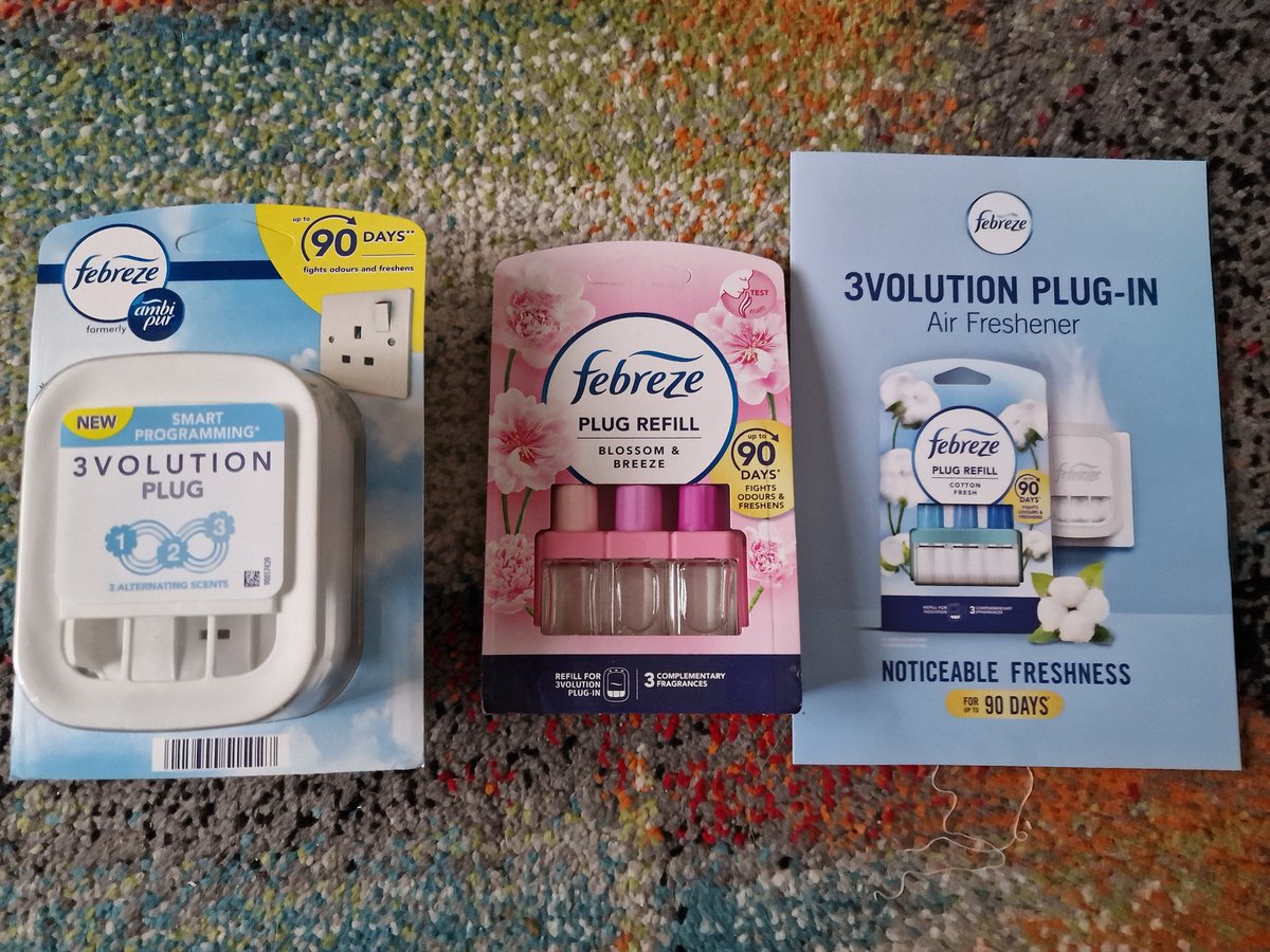 Dimblondejenni's tweet photo. Thanks to Supersavvy I am looking forward to trying this out! 💖

#as,#FebrezeFirstImpressions #Febreze3Volution #savvycircle

@supersavvymeofficial @BM_stores https://t.co/zECZdMlhCC