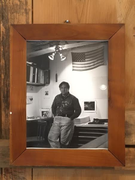 A great American poet and seer of life’s hidden mysteries has passed. This picture, taken by my father Gerd, hung on the entrance to dads private viewing room. My family and Larry‘s family have been close for 37 years. Farewell Lulu. 
Larry Fink (1941-2023)