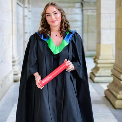 TaylorMHN2023's tweet photo. #NewProfilePic #AbertayUniversity @MHNAbertay @AbertayUni I did it!🎓 https://t.co/6pjMYmmZFN