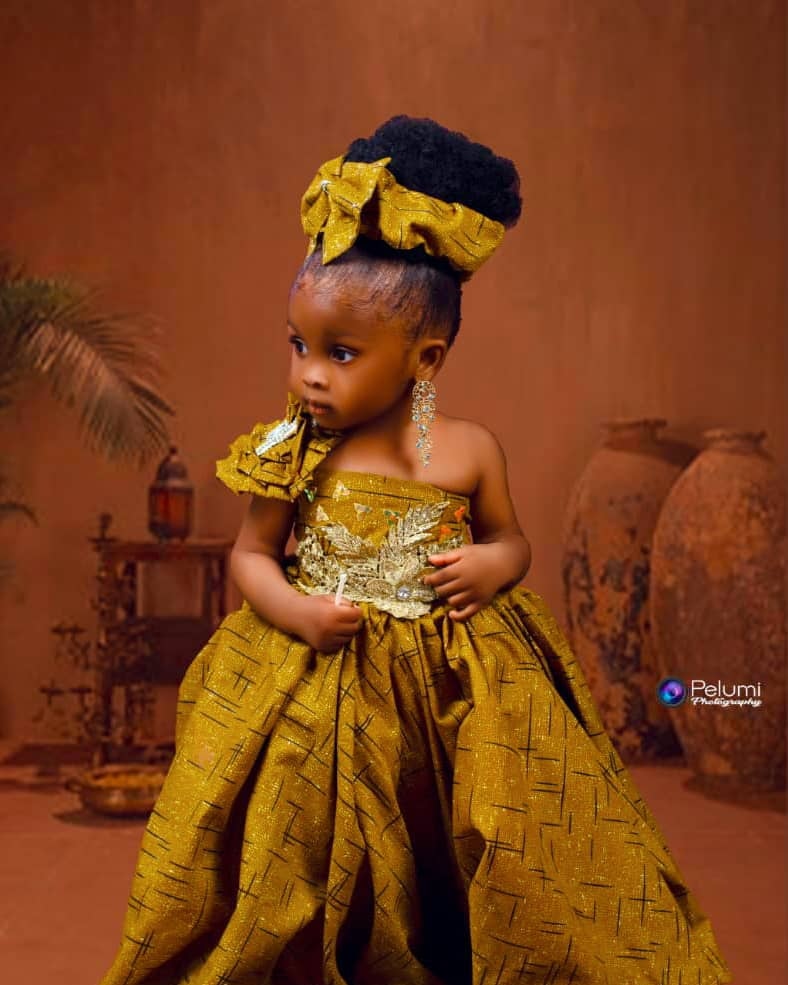 Happy birthday Diamond 💎
Baby dress:#damilolafanibi_emblazondesign 
Celebrant :#diamond 
#diamondisone #babygirl #baby #babyfashion #ballgown #fashionstyle #akureevents #birthdaygirl #birthday