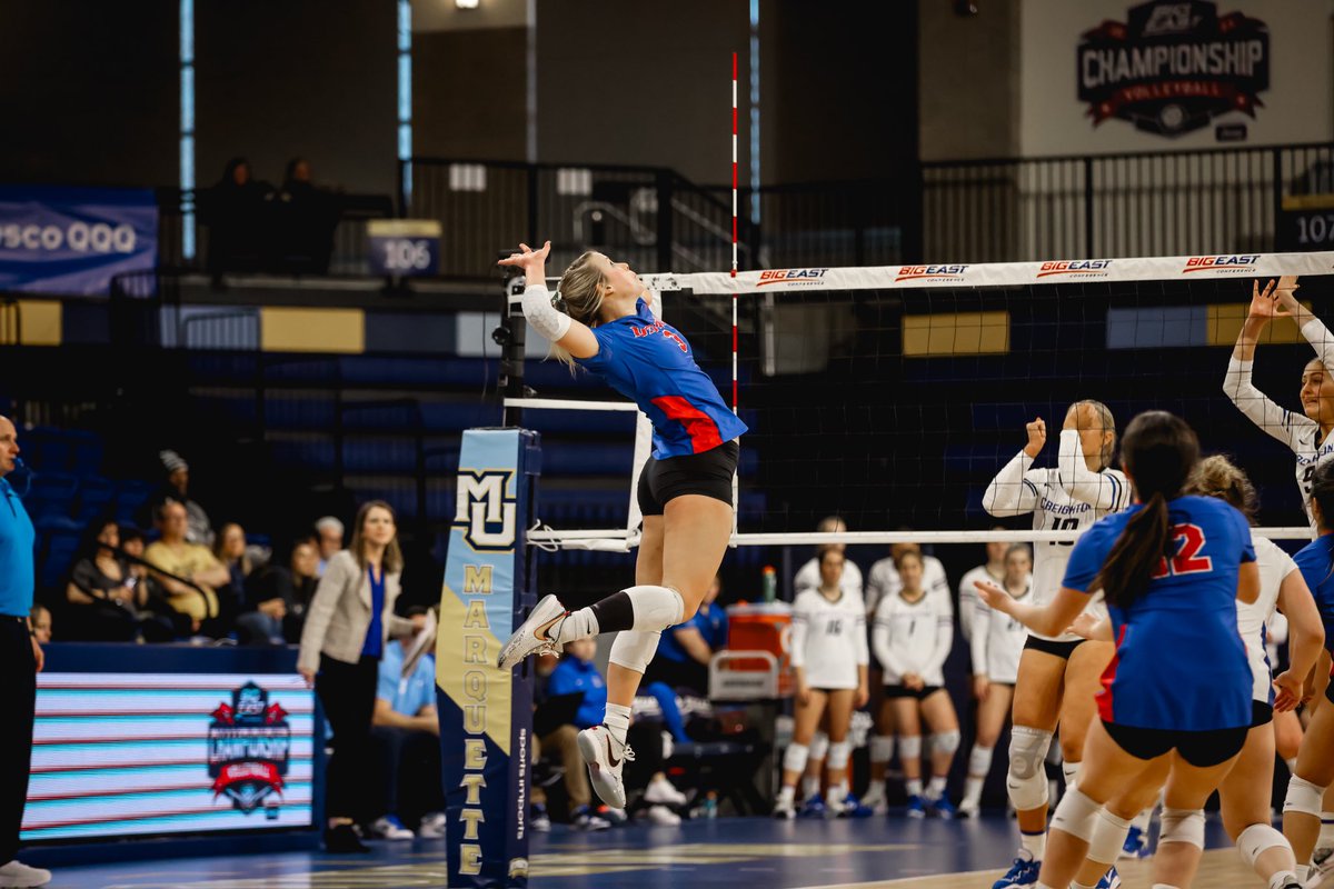 DePaul Volleyball tweet media