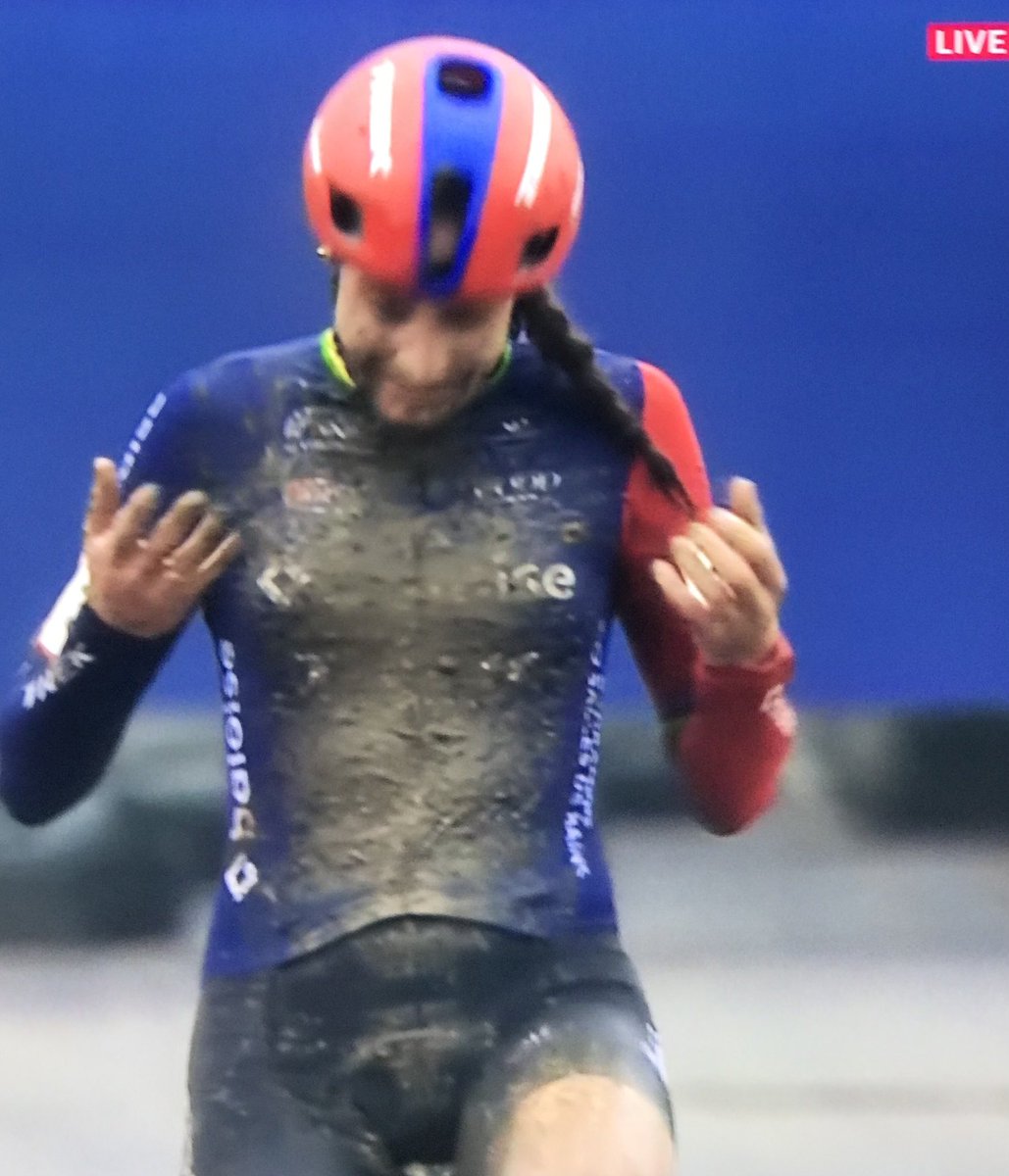 EngelenTon's tweet photo. World Cup Dublin is voor ⁦@lucinda_brand⁩ sterke race!!!! https://t.co/WqiSuQV3tC