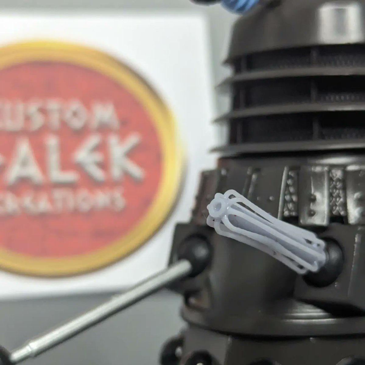 toms_refurbs's tweet photo. The new line of 70's weapon sticks for 5.5" figures is now available on the webstore over at https://t.co/5edKQr53uz !
#dalek #daleks #doctorwhofigures #customdalekcreations #customdoctorwhofigures #customdalek #tomsrefurbishments https://t.co/iKz83vd4F4