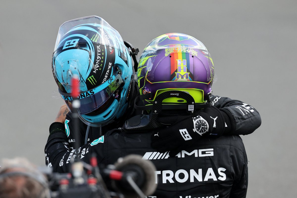 TearOffFR's tweet photo. 🚨 MERCEDES CONSERVE SA P2 AU CLASSEMENT CONSTRUCTEURS POUR 3 POINTS DEVANT FERRARI ! 

#F1 #AbuDhabiGP