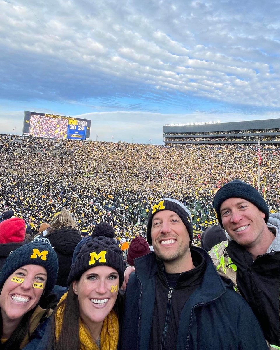 EricGarvelink's tweet photo. The Game. The Team. The Team. The Team. #GoBlue 〽️ https://t.co/xdyUjjZNQa