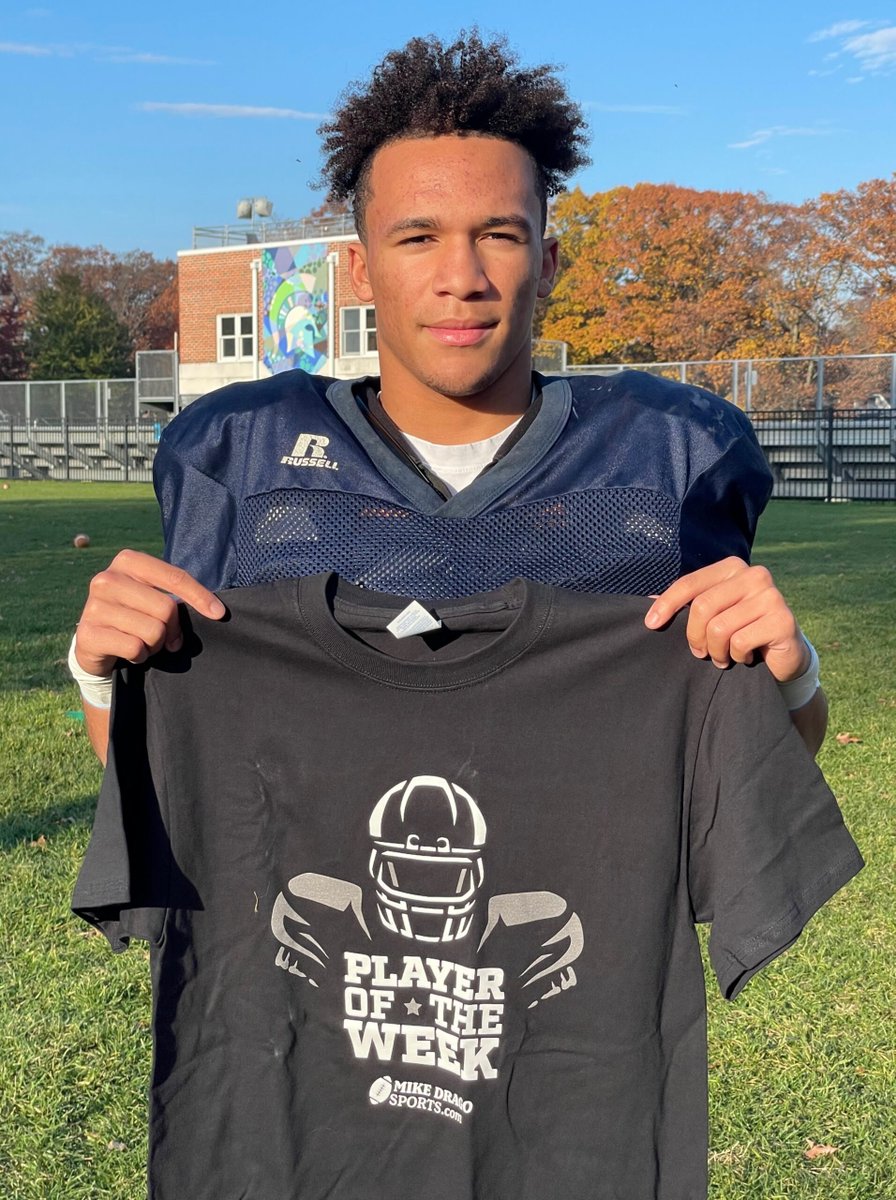 Congratulations to Wyomissing’s Justice Hardy for being named a Defensive Player of the Week this season. Thanks to Body Zone Physical Therapy for sponsoring the award & to CBL Custom Apparel for these T's. @JusticeHardy12 @WFASpartans @bodyzonecomplex #mikedragosports