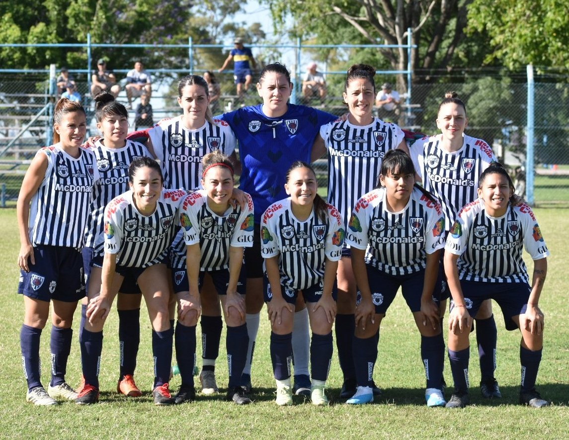 ¡GRACIAS ARRABALERAS!

Lamentablemente fue derrota 4-0 ante Atlético de Rafaela como visitante en el partido de 4° de final del Reducido por el segundo ascenso.

Ahora a descansar y volver por todo en 2024 👊🏻

¡𝘿𝘼𝘼𝘼𝙇𝙀𝙀𝙀 𝘽𝘼𝙍𝙍𝘼𝘼𝘾𝘼𝘼𝘼𝙎! 💙

📸 <a href="/OficialAMSyD/">Atlético de Rafaela</a>