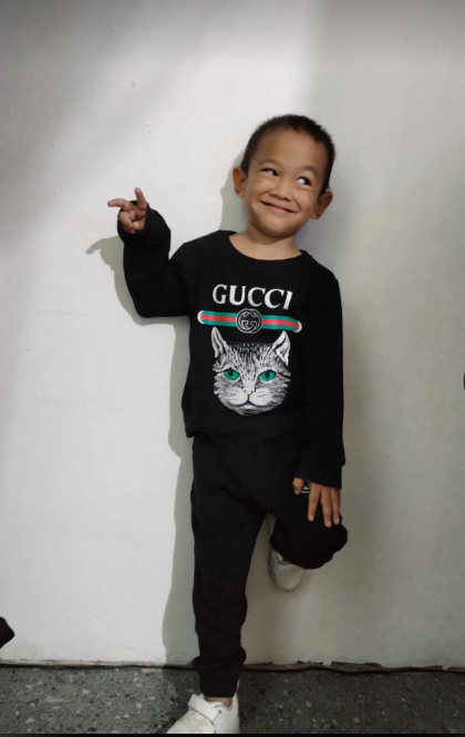 Khedeng1's tweet photo. When I ask my little buddy what gift he wanted to received on Christmas..
And here is his reaction...
I am little scared what he is thinking..🤣🤣🤣🤣
#LittleKhedeng #LilK https://t.co/ybC5zkA2T7