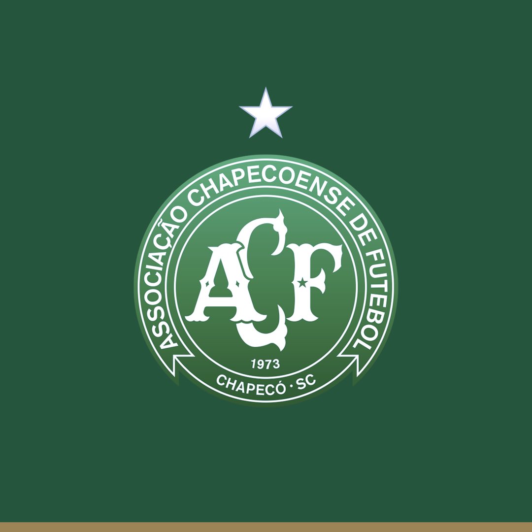 ChapecoenseReal's tweet photo. Tendo chegado ao conhecimento da Associação Chapecoense de Futebol o relato de que atos de conotação racista foram praticados nas dependências da Arena Condá, a diretoria alviverde, prontamente, determinou a apuração dos fatos. 

Paralelo a isso, a agremiação reitera a sua total contrariedade e o repúdio a quaisquer atitudes e comportamentos preconceituosos - tanto no futebol quanto em qualquer âmbito da sociedade.
