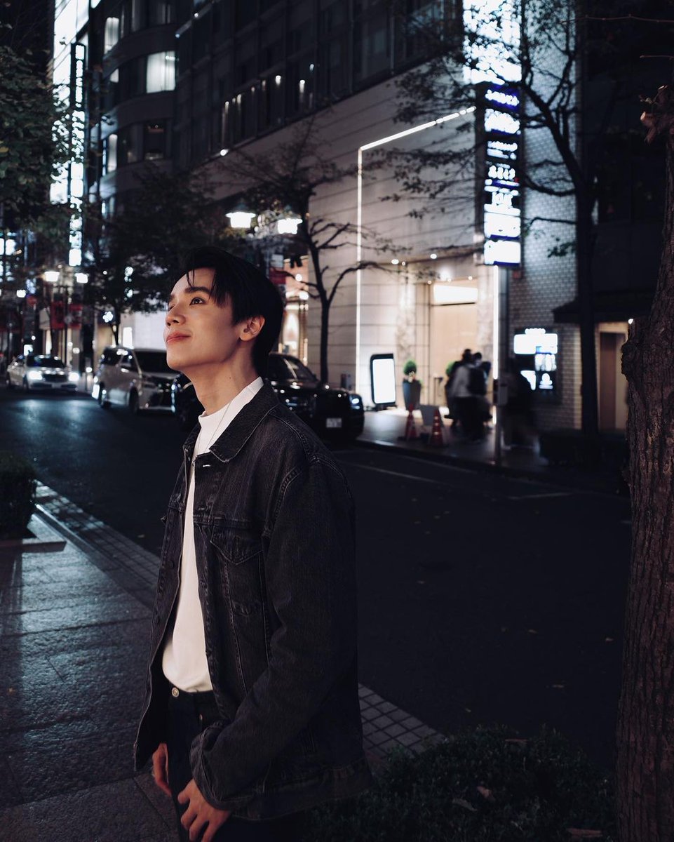 JitaraphoI's tweet photo. These days, I've been spending some time to look back on my days, appreciating all the love that the people around me—be it those I know or those from other parts of the world—and the blessings in my life. You've all given me better days. https://t.co/RE6alKUMtz