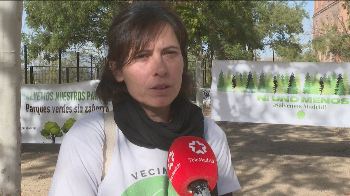 telemadrid's tweet photo. 👉Asociaciones de vecinos piden el fin de las obras del parque de la #Cornisa. Es, dicen, una de las escasas zonas verdes disponibles en el distrito #Centro de #Madrid https://t.co/9N4PcFHJY3 https://t.co/mcMVfw6U6z