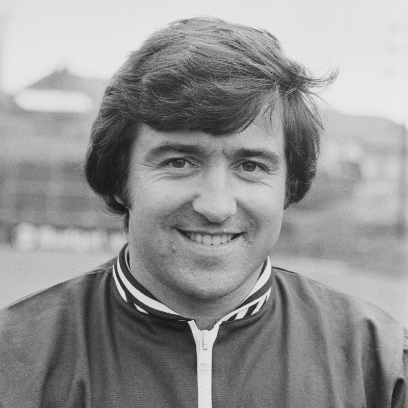 CPFC's tweet photo. We are mourning the loss of influential former midfielder and manager Terry Venables, who has passed away at the age of 80.

The thoughts of everyone at the club are with Terry’s family and friends at this sad time. 

Rest in peace, Terry ❤️💙