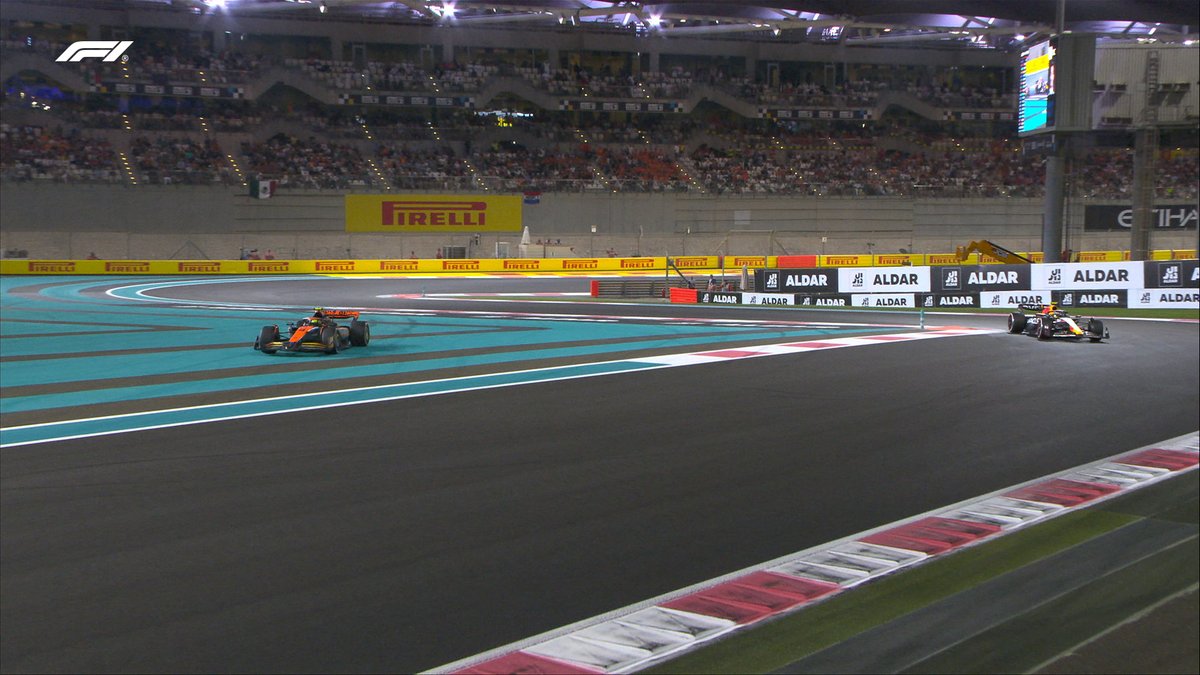 MoBasil10's tweet photo. 2021: Max divebombs into Lewis
FIA: nothing wrong

2023: Checo divebombs into Lando
FIA: 5 sec time penalty for Checo

#F1 #AbuDhabiGP #AbuDhabiScandal https://t.co/LddM2Xyh2K