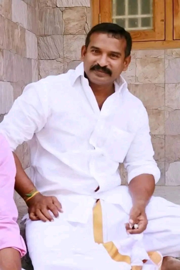 CnRamamurthy's tweet photo. #பிறந்தநாள்_வாழ்த்துக்கள்

சமுதாயத்தின் மீது அளவுகடந்த அன்பும் சமுதாய தொண்டு செய்துவரும் சகோதரர் வழுவூர் வி.ஜி.கே. மணி அவர்களுக்கு பிறந்தநாள் வாழ்த்துக்கள். https://t.co/bteArpt8MW