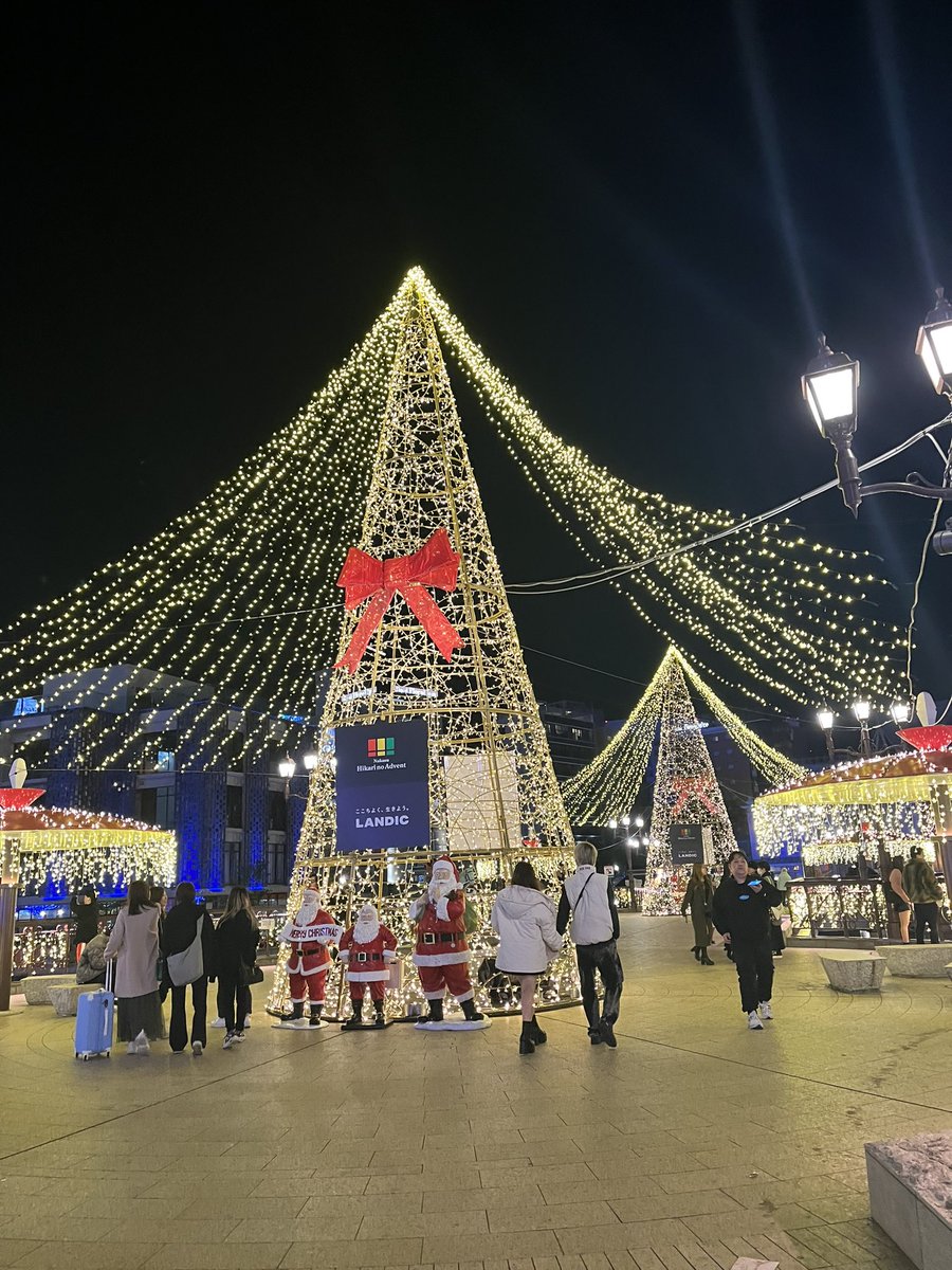 博多はイルミネーションもすごいなー