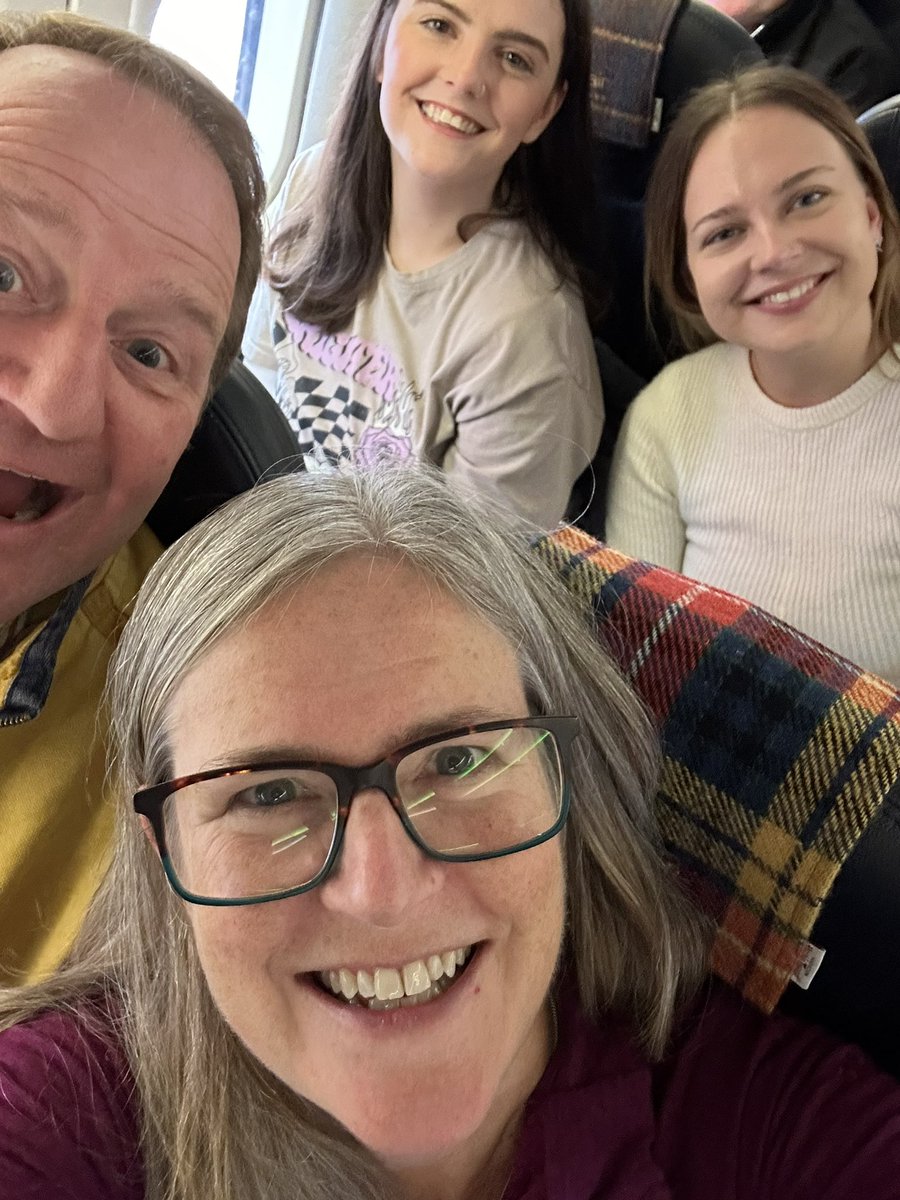 MsClareMBaker's tweet photo. A bit of a different Sunday 😊

#Edingburgh #ChristmasMarket #Team

@FlyLoganair @MoxyHotels @Chamber_Devon https://t.co/unbE0x03BL
