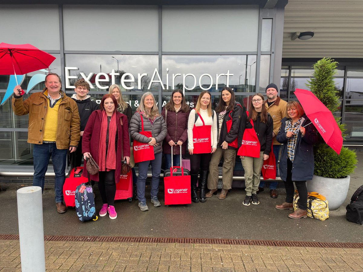 MsClareMBaker's tweet photo. A bit of a different Sunday 😊

#Edingburgh #ChristmasMarket #Team

@FlyLoganair @MoxyHotels @Chamber_Devon https://t.co/unbE0x03BL