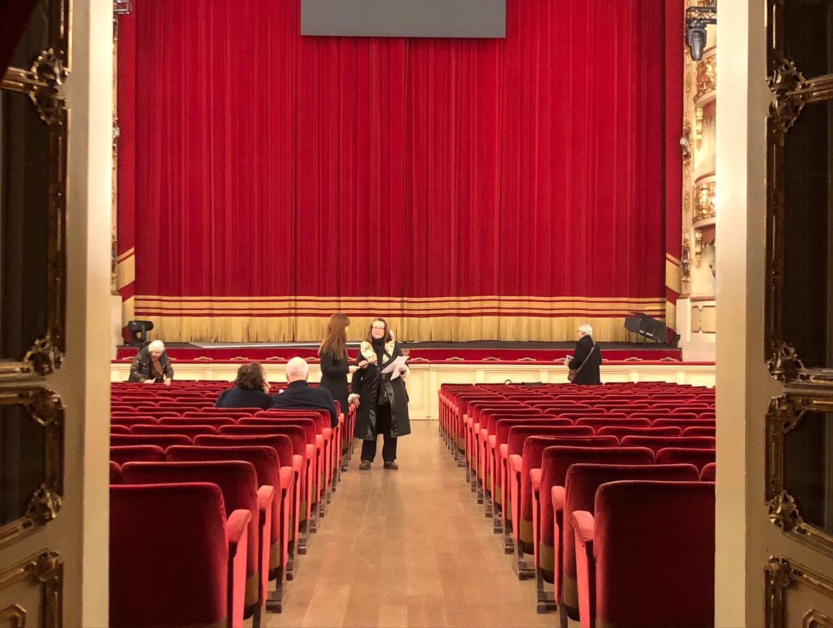 Oggi al Teatro Ponchielli di Cremona per l’Opera “Don Carlo” di Giuseppe Verdi. 
.
.
.
.
#giuseppeverdi #doncarlo #teatroponchielli #cremona #opera #musicaclassica #iloveopera #italia #lombardia #riccardomaffoni #italiantreasure #tesoriditalia