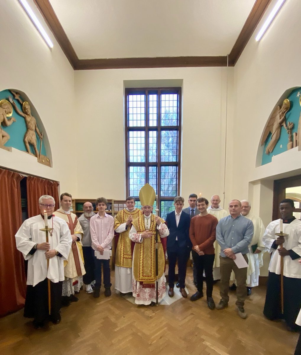 ParishofSLS's tweet photo. The Bishop of Chichester baptised 3 and confirmed 6 of our congregation this morning in a wonderful service with over 100 people attending to celebrate with them. Lunch afterwards as always! ⁦@ChichesterDio⁩ https://t.co/NquQqIBrfz