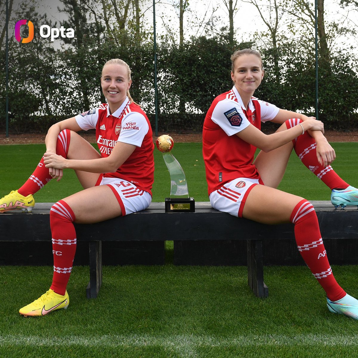 OptaJoe's tweet photo. 100+ - Beth Mead has become the second player to reach 100 goals+assists in the @BarclaysWSL, after Vivianne Miedema:

112 - Miedema (78 goals, 34 assists)
100 - Mead (57 goals, 43 assists)

Power. https://t.co/Xfejl08r40