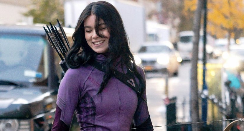 edsangui's tweet image. NÃO LIGAMOS! queremos a nova temporada de Hawkeye com Hailee Steinfeld sendo a mulher mais bonita do mundo