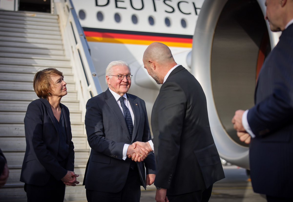 AmirOhana's tweet photo. Welcome to Israel, President of the Bundestag @baerbelbas and President of Germany Frank-Walter Steinmeier.
Thank you for your unequivocal support for Israel, especially in these times.
(Photo: Noam Moskowitz | Knesset Press Office)
ברוכים הבאים לישראל, נשיאת הבונדסטאג ברבל באס ונשיא גרמניה פרנק וולטר שטיינמאייר.
תודה על תמיכתם הבלתי מתפשרת בישראל, בייחוד בימים אלו.
(צילום: נועם מושקוביץ | דוברות הכנסת)