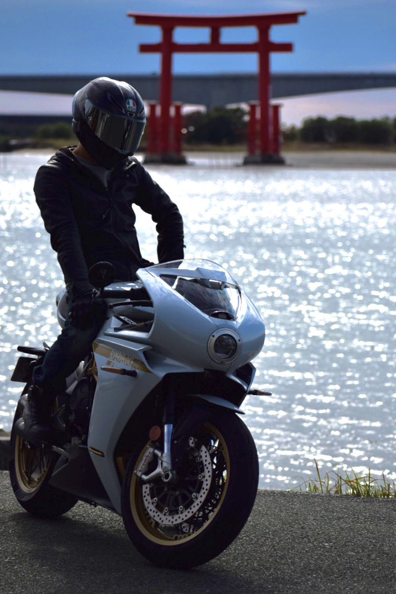 shiro_BwK's tweet photo. #TLをMVagustaでいっぱいにしようぜ https://t.co/WRPqHVpR0H