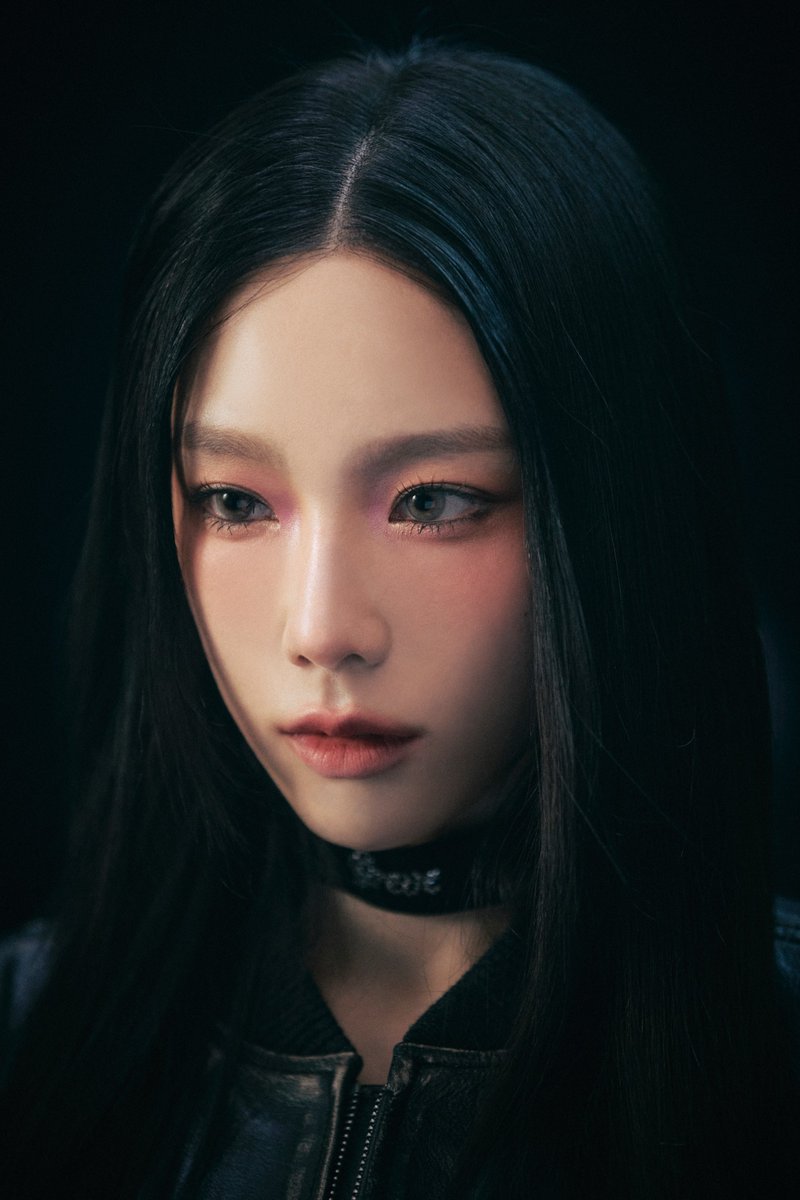 🗣️ Share the most recent Taeyeon's picture you’ve stored! Spam the replies with her visuals 🤩

↓ Click for an easy way to tweet ↓  tiny.cc/taeyeontox

#TAEYEON_TO_X
TAEYEON TO X OUT NOW
#태연_투엑스_11월27일_6PM_공개