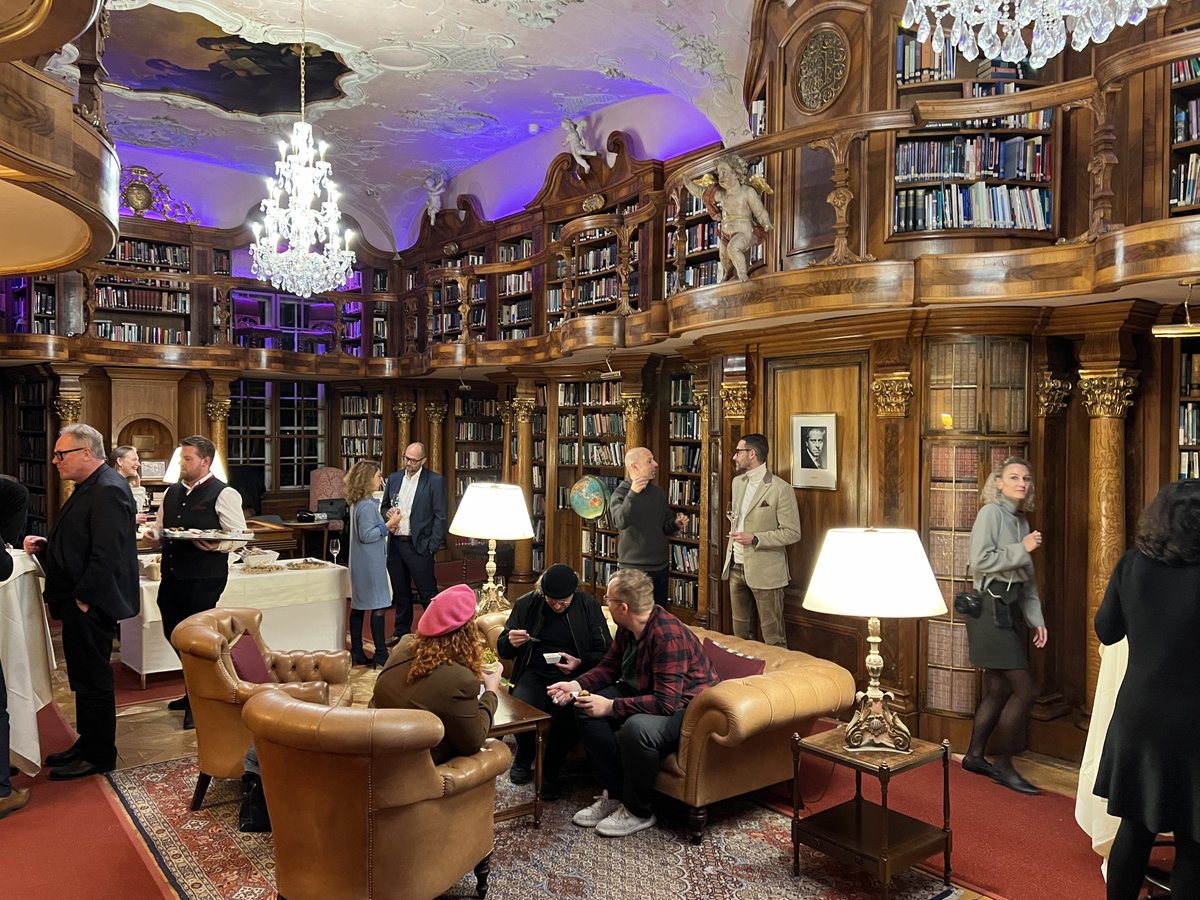 🧩 Spoke at #SonophiliaFoundation on 'Humanity in the Age of #GenerativeAI'. Riddle: Schloss #Leopoldskron hides a path to its second floor. Can you solve it? 🕵️‍♂️ Thanks to Seda &amp; Matthias Röder for the inspiring event! #MysteryRiddle #CreativeLeadership