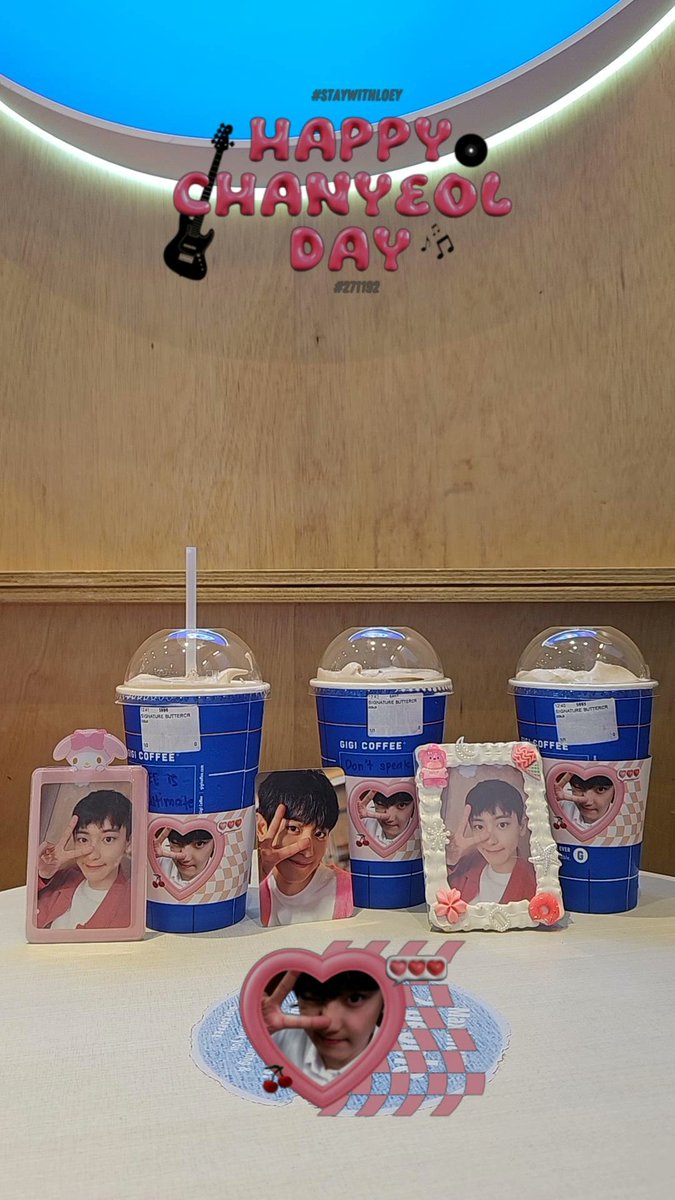 ctnuraisyah54's tweet photo. Yeolmae sehati sejiwa 🫶 air sama pc sama kena pulak dengan filter 😍🍒🫶 #StayWithLoey #HappyLoeyDay #HappyChanyeolDay #SweetCherryBossDay 
#체리대장_찬열_HBD
#HappyChanyeolDay https://t.co/k2OGxVBAY8