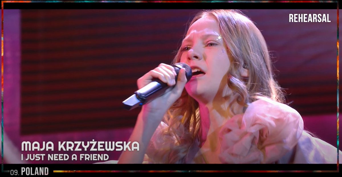 Axe9063's tweet photo. praying circle:
                      🕯️    🕯️
              🕯️                    🕯️
         🕯                              🕯️
      🕯️Maja Krzyżewska🕯️
        🕯️          wygra!       🕯️
            🕯️                     🕯️
                    🕯️     🕯️
#JESC2023 #09Poland https://t.co/zU9YehSBqB