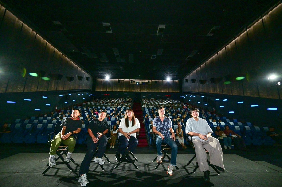 WeLoveSF's tweet photo. 📸 บรรยากาศกิจกรรม Q&amp;A ท้ายรอบ
ภาพยนตร์ MARY IS HAPPY MARY IS HAPPY. กับรอบ 10 ปี ของทีมงานวันนี้ ที่ SFW เซ็นทรัลเวิลด์

นำโดย เต๋อ นวพล, จุ๊ก อาทิตย์, ป้อง ไพรัช, อาร์ม ชลสิทธิ์, เสือ พิชย, อ้วน นคร (ผู้ดำเนินรายการ)

#maryishappy
#10thanniversary
#SFcinema 🍿❤️ https://t.co/45of2h6NYM