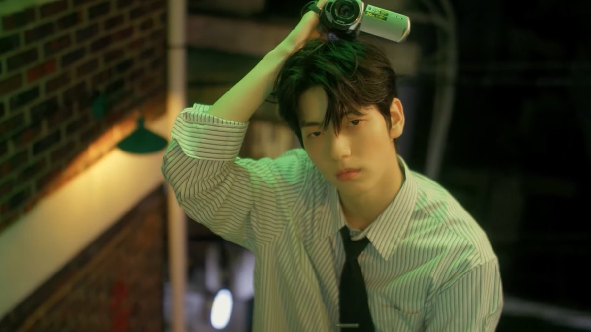 soobinviral's tweet photo. soobin 2024 seasons greetings https://t.co/JDMxSqBnql