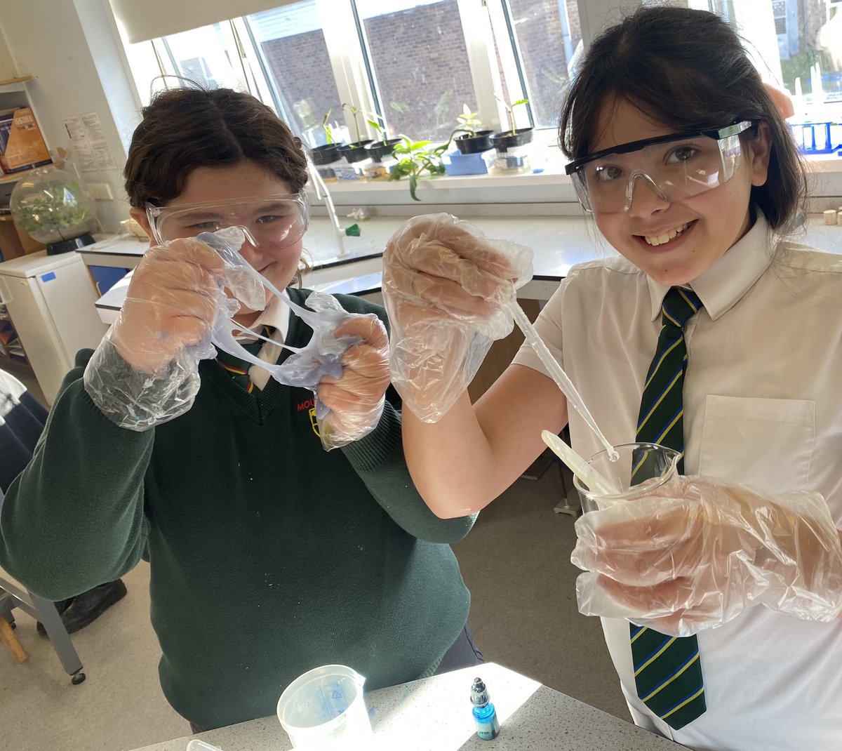 NewentScience's tweet photo. Science Club Fun 🎉 - it was making slime this week- come and join in … Every Thursday in Room 101  at 1pm #newentscience #newentschool https://t.co/W6V2vObY1V