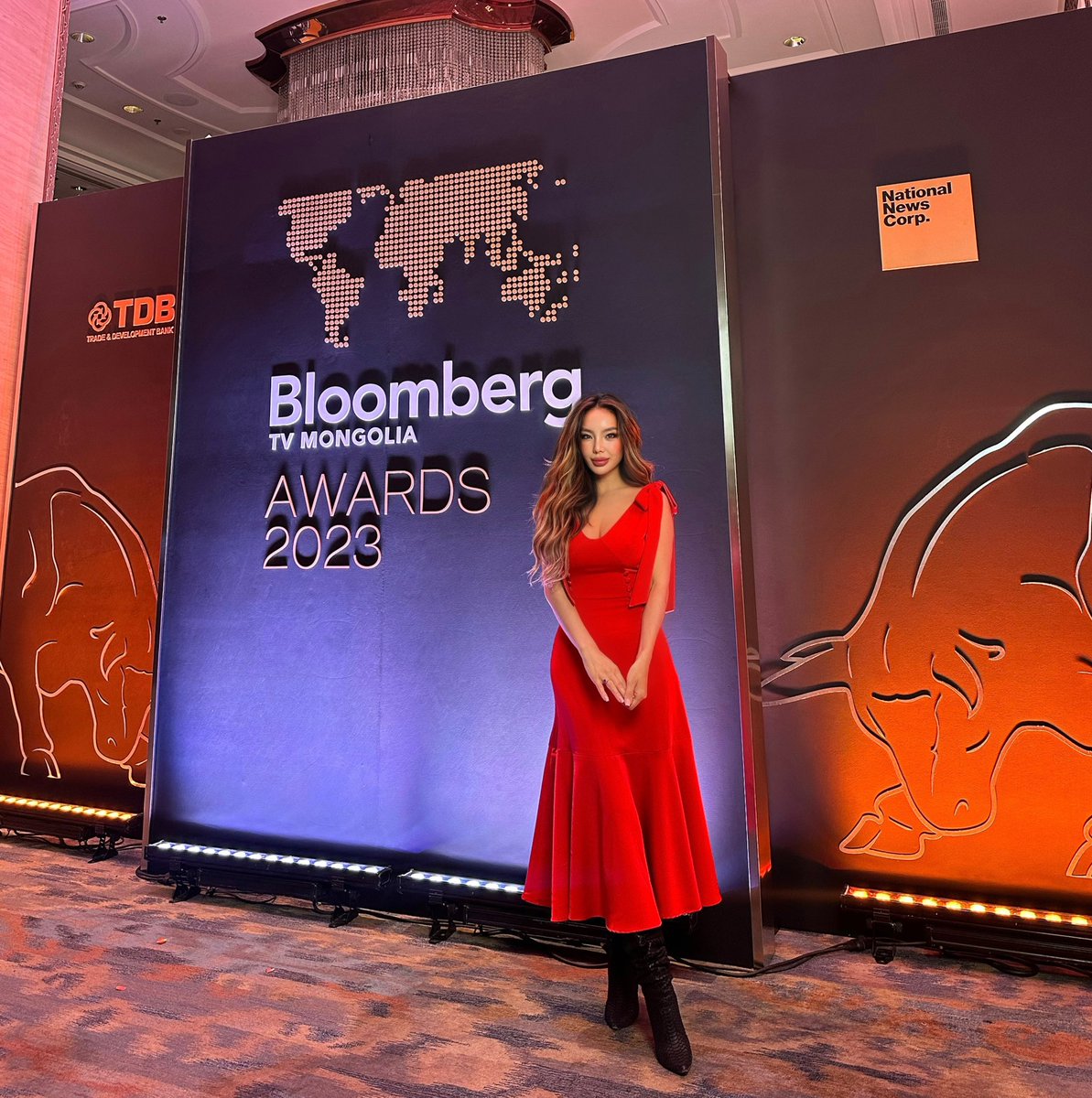Bloomberg Awards дээр зарим жиргээчидтэйгээ тааралдан, танилцах завшаан тохиосоон ☺️ Hi 👋