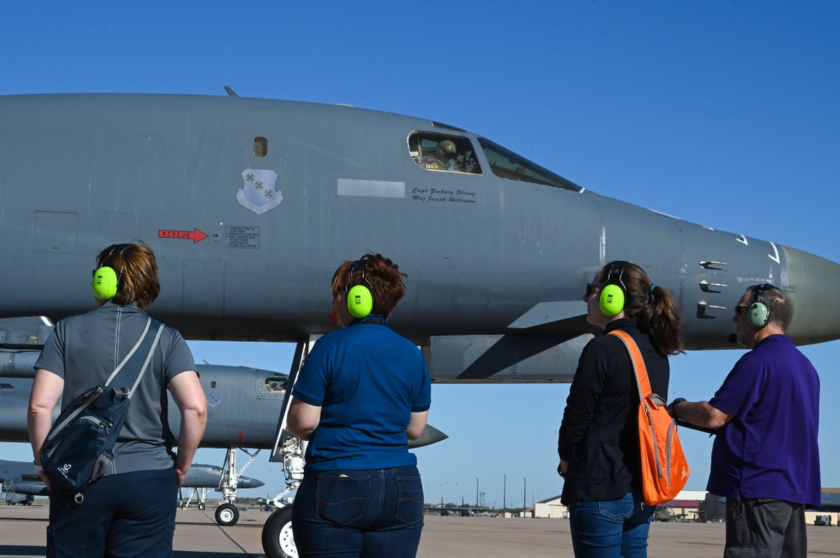 usairforce's tweet photo. The Next Generation Aircrew Protection team conducted the last set of vapor purge testing on the B-1B Lancer at Dyess Air Force Base, Texas. The tests tell analysts how long a chemical vapor lasts inside the crew areas of the aircraft. Read more 👇 
https://t.co/hUezsjMilB https://t.co/hPVdj0V5v0