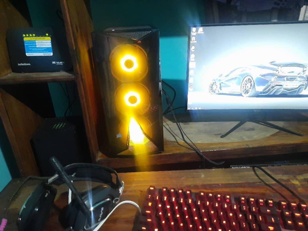 DileanBryan's tweet image. Hace 2 años tenía a las bestias más grandes hahaha, 
Cuando me mudé se fue alv la series X 
Y bueno la Pc tuve update de los gods. Xd 
#pc #pcmaster