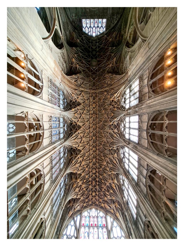 #CeilingsOnSunday Gloucester Cathedral