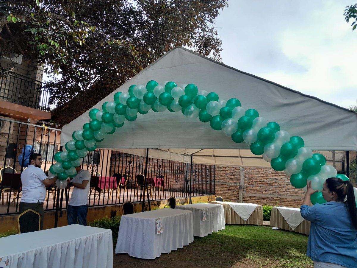 MiltonMorillo's tweet photo. #FeriaDeSalud #Cimeqh #Tegucigalpa #PopUpShow https://t.co/IchK38Gs7i