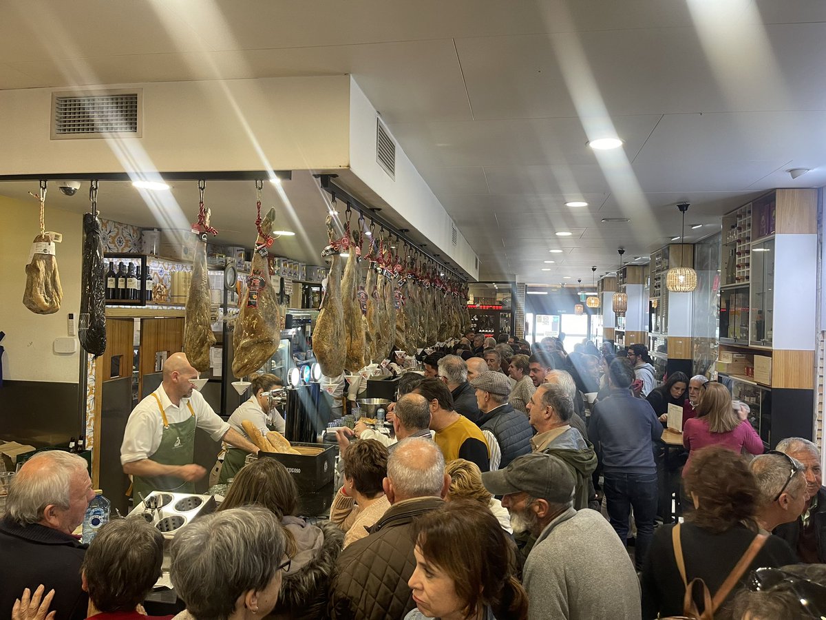 Las Esparteras tweet media