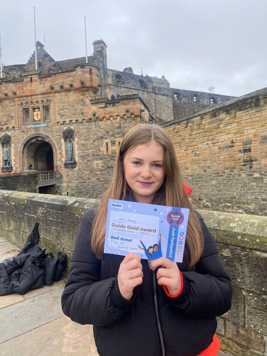 Another celebration this weekend Hollie was presented with her #Gold guide award <a href="/edinburghcastle/">Edinburgh Castle</a> during our #citybreak. Huge congratulations Hollie 🎉🎉🥳🥳 @garstanguiding @LancsNW <a href="/Girlguiding_NWE/">Girlguiding North West England</a> <a href="/Girlguiding/">Girlguiding</a>