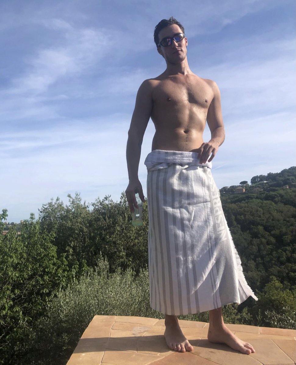 pietro__pit's tweet photo. Last chance to get a tanline https://t.co/aiqsXbsHv6