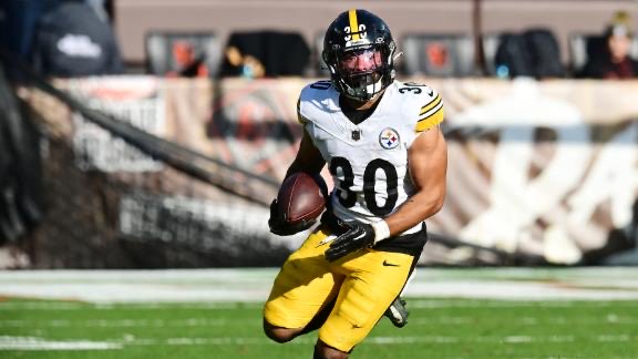 A new era in Steelers offensive football starts today. Retweet if you think this guy should get more than 9 (!!!) carries today. He should be RB1. No excuses. Give Warren the rock.