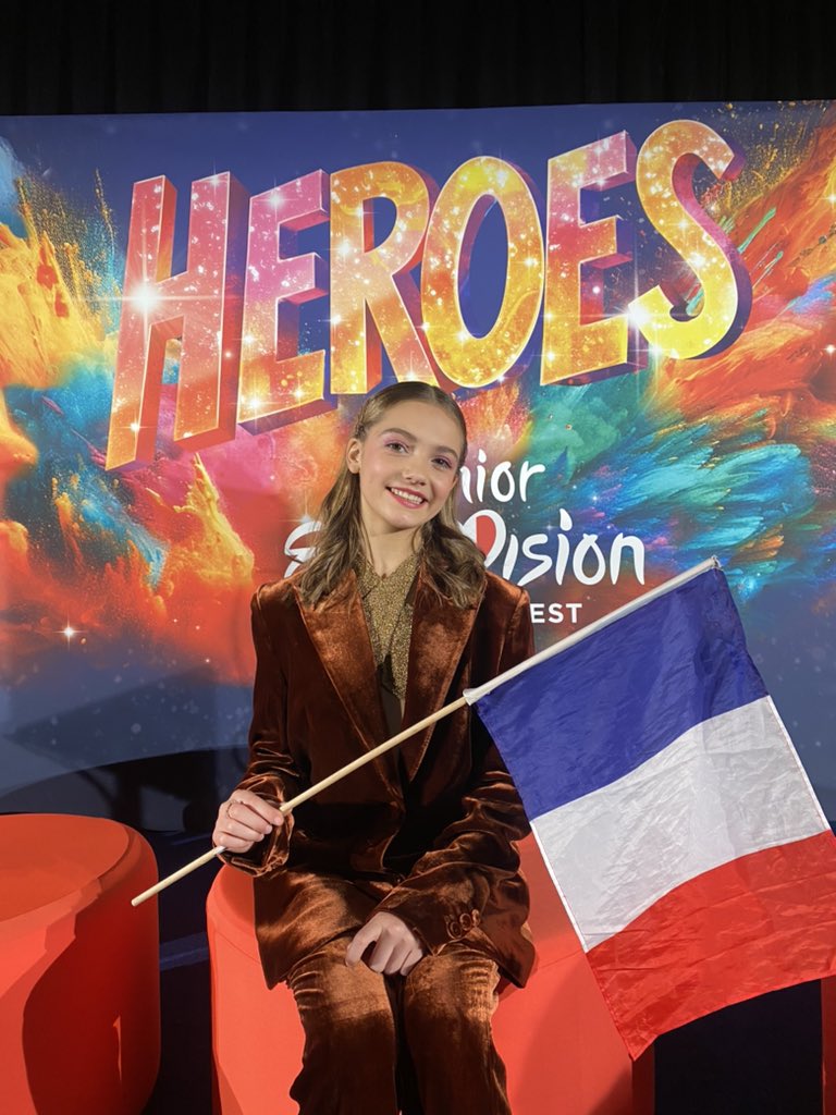 EurovisionF2's tweet photo. 📣 Appel massif à la mobilisation ! 🇫🇷
💙 Faisons exploser Twitter avec le hashtag #VoteForZoe ! 🚀
🎤 Chaque partage compte ! ✨🌟 #EurovisionJunior #Jesc2023 https://t.co/yra1l7pwsA
