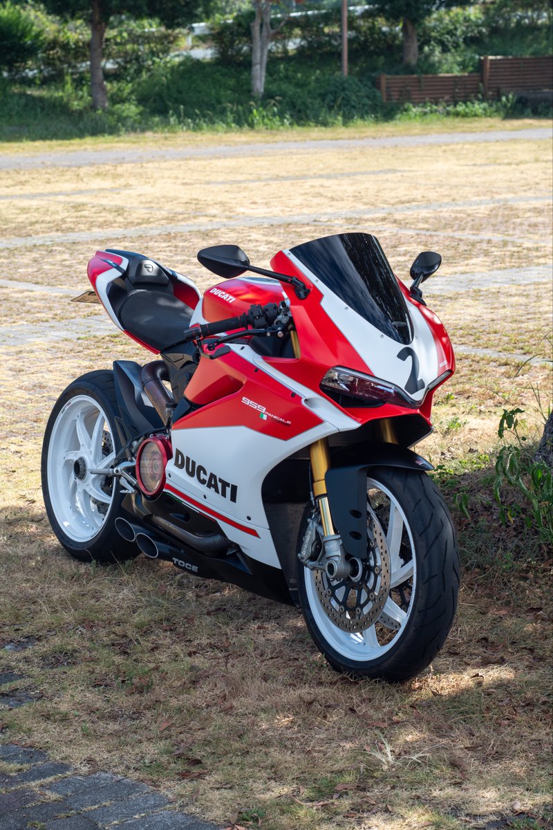 #パニガーレMTG2023参加表明
去年から大して変わってもないしミラーホールプレート無くしてステルスミラー付いてデチューンされてる
そんなものより片持ち化されてマルケ履いてよく分からんくなった<a href="/gsx_pani/">じす</a>のコルセの方が面白い