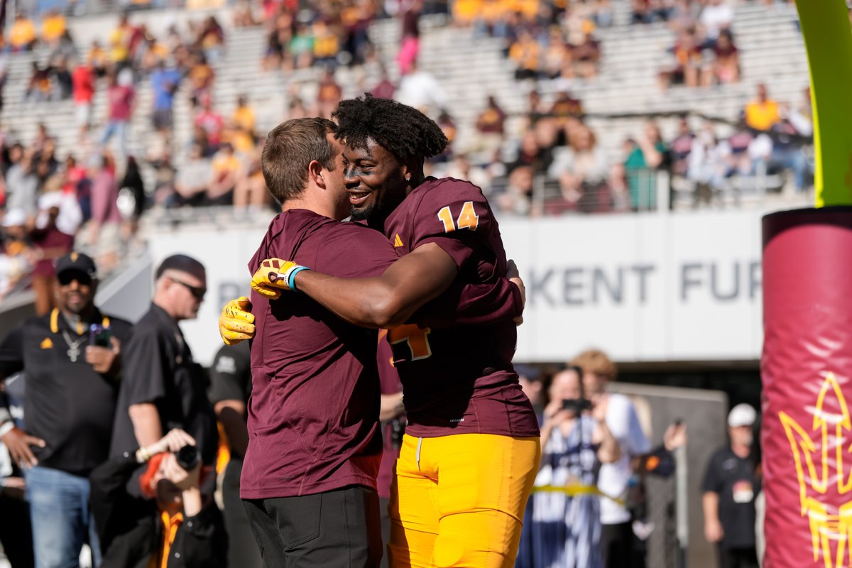 ASUFootball's tweet photo. Sun Devils for life Thank you to all of the seniors for laying the foundation this year. 🔱😈

@AlphonsoTaylor5 | @SlaterZellers | @BeLike6io | @_joshcarlson_

#ForksUp /// #ActivateTheValley https://t.co/1Cywjk0W2s