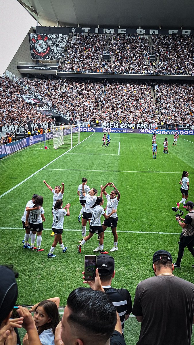 _sccpnews's tweet image. 💜

📸 | @pequenochucro / SCCP News
#SCCPxSPFC | #TRNews