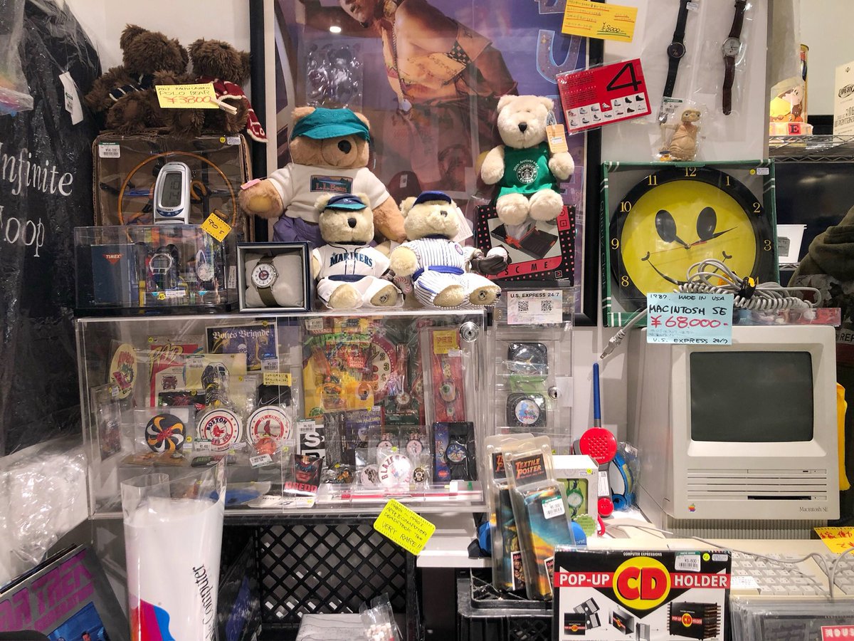 EDGEoff135's tweet photo. そしてそして、次のイベントはこちら！
来週末の12月2日〜3日の2日間、U.S.EXPRESS24/7さんとアメリカントイのPOPUPを開催します🤖こちらも是非ご参加ください🔥 https://t.co/Gej3Erp3yB